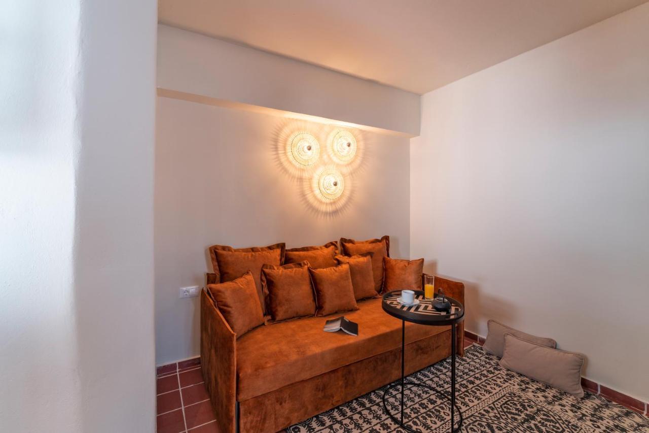 Maris Lindos Suites & Apartments Exterior foto