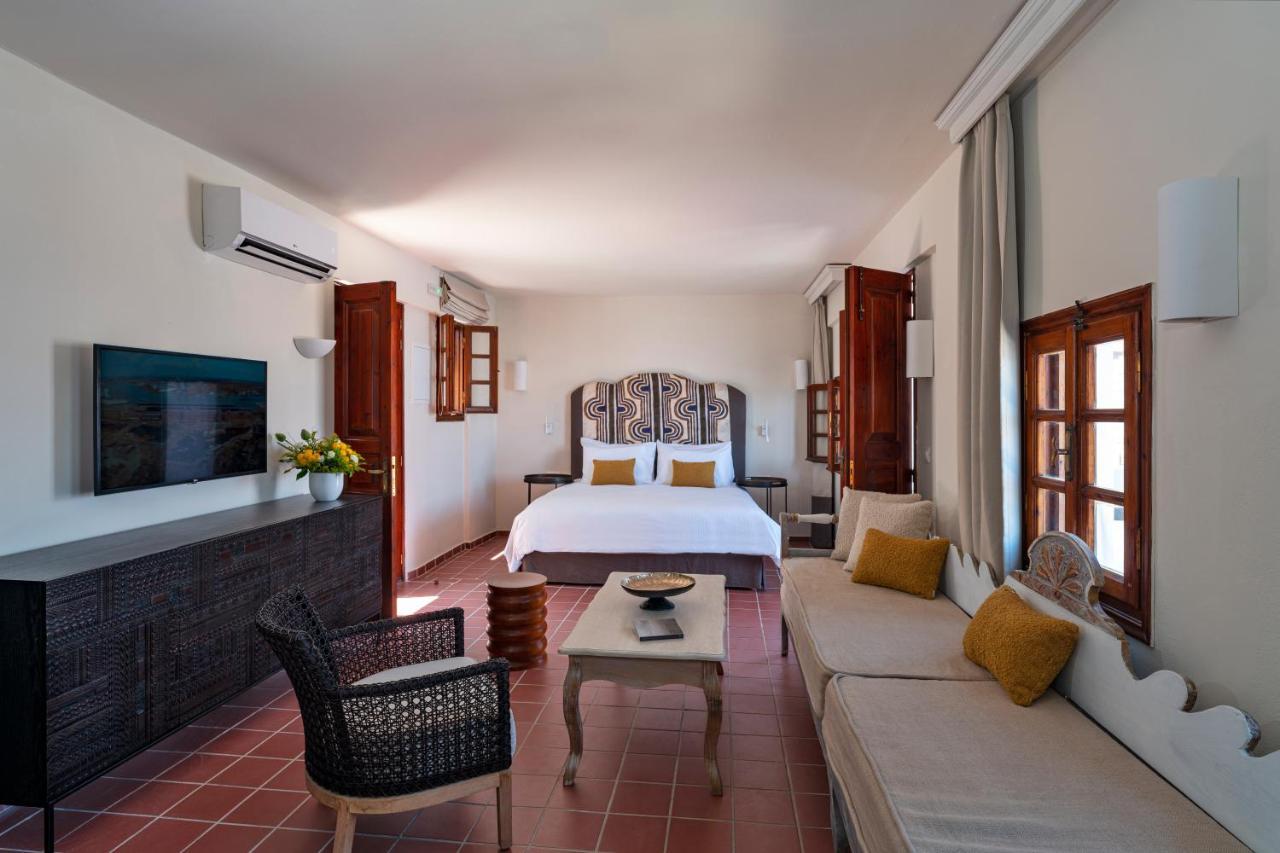 Maris Lindos Suites & Apartments Exterior foto