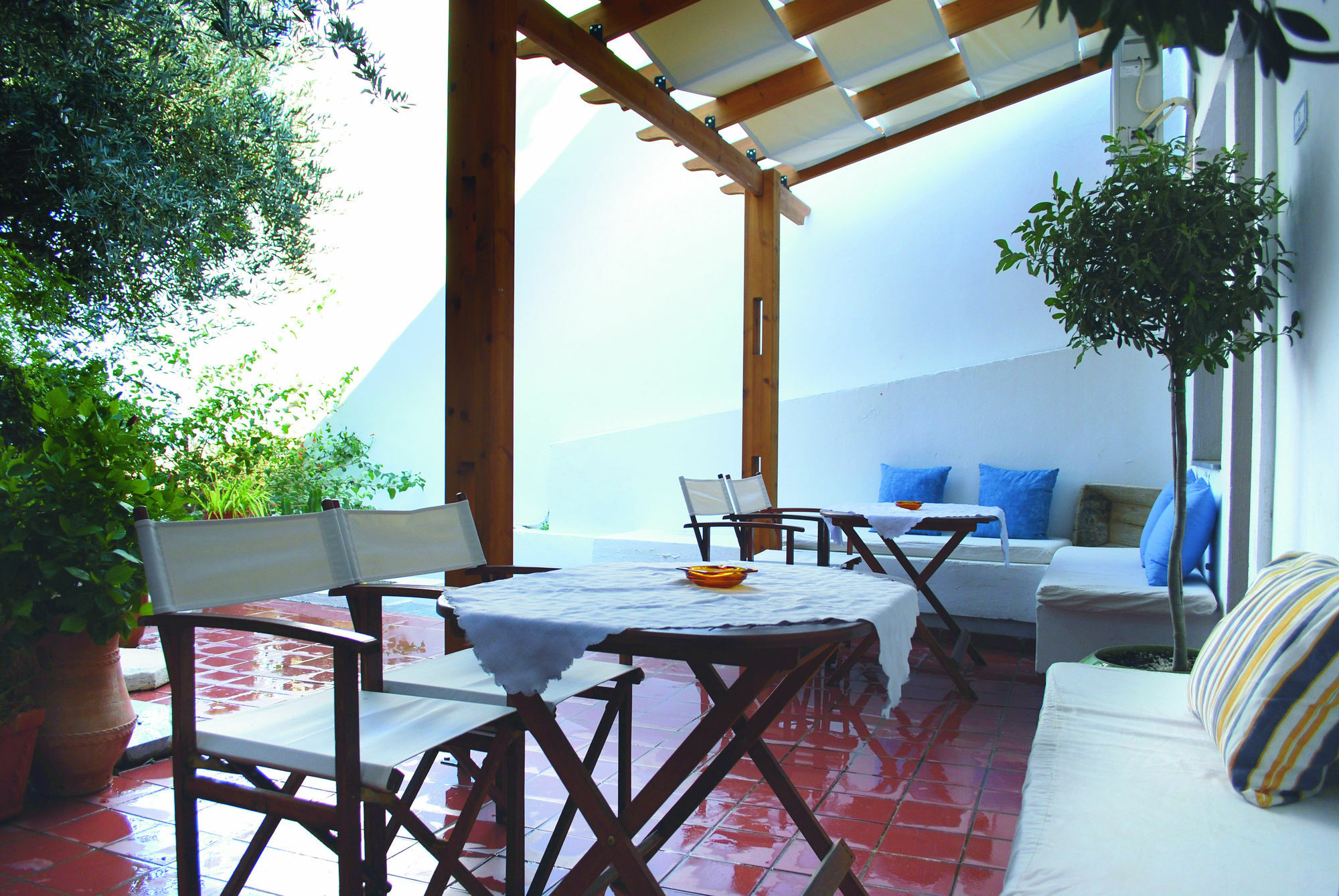 Maris Lindos Suites & Apartments Exterior foto
